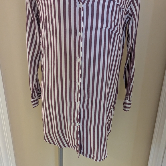 Rails Arcadia soft white and maroon stripe button down size S - Picture 5 of 9